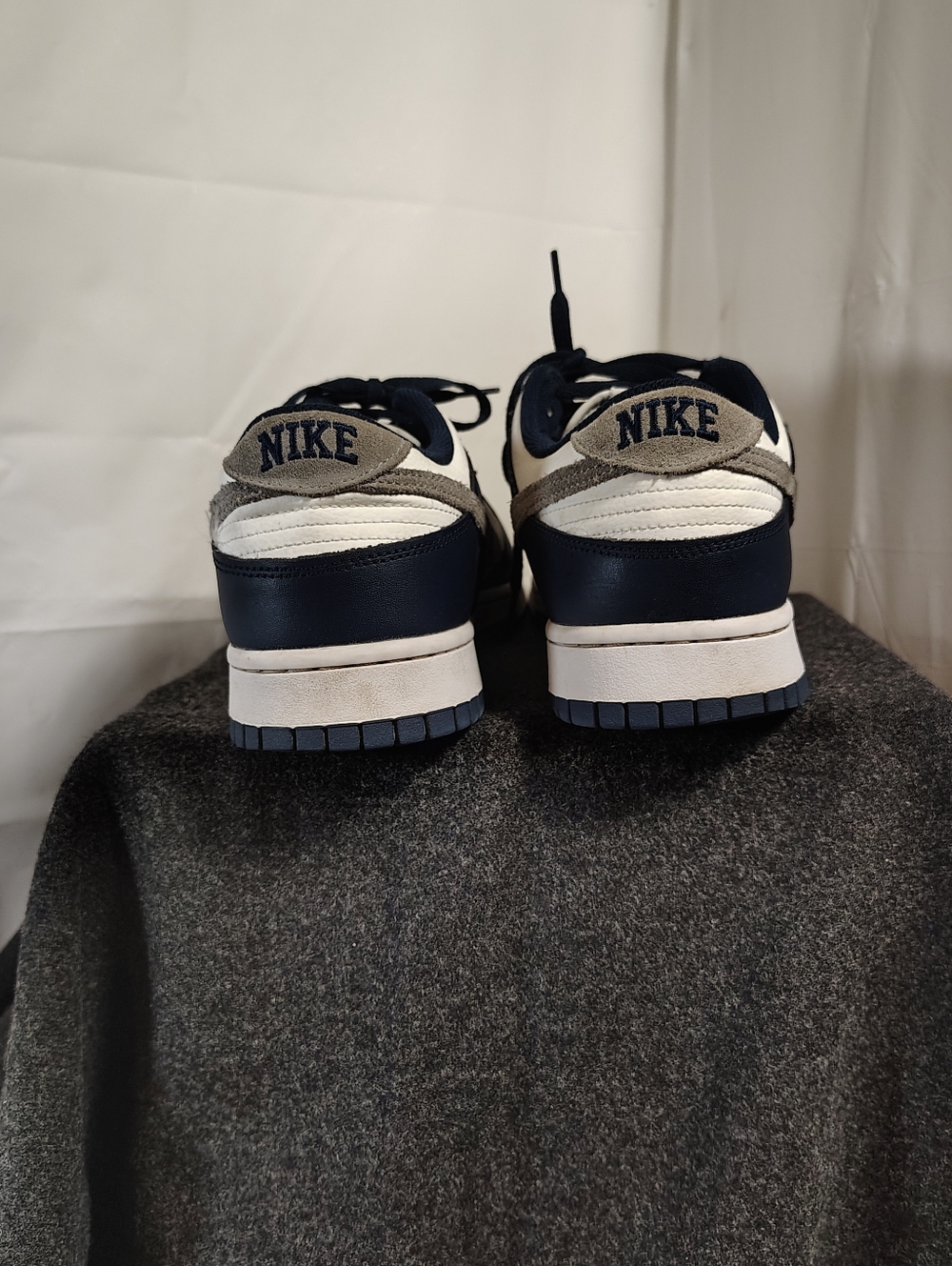Nike Dunks - Picture 2 of 8